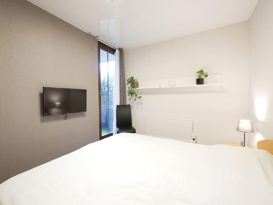 61 M2 Erdgeschosswohnung Mit Eigenem Parkplatz Vorm Haus Osnabrück Buitenkant foto